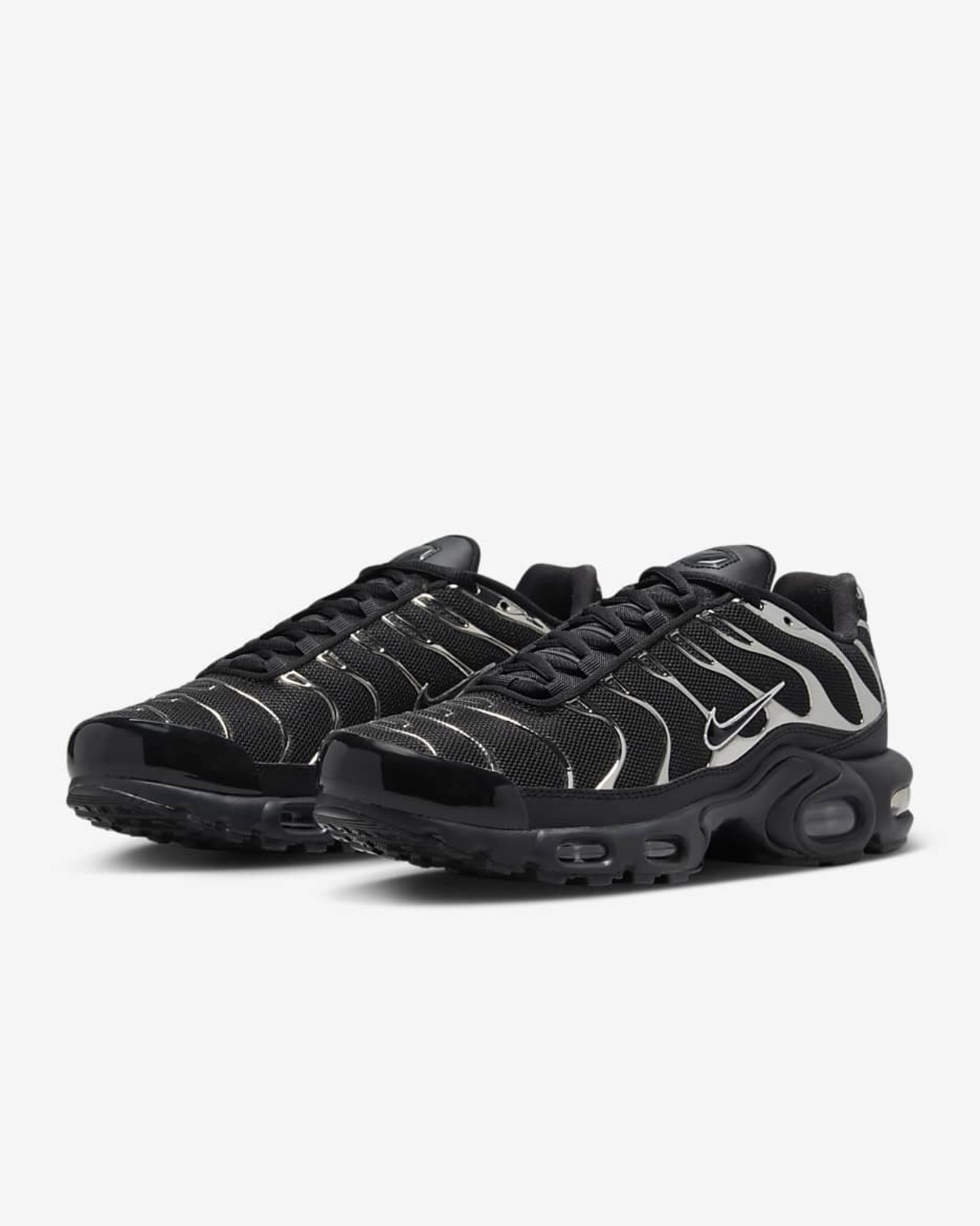 Women's Nike Air Max Plus SE 'Black Chrome Silver'
