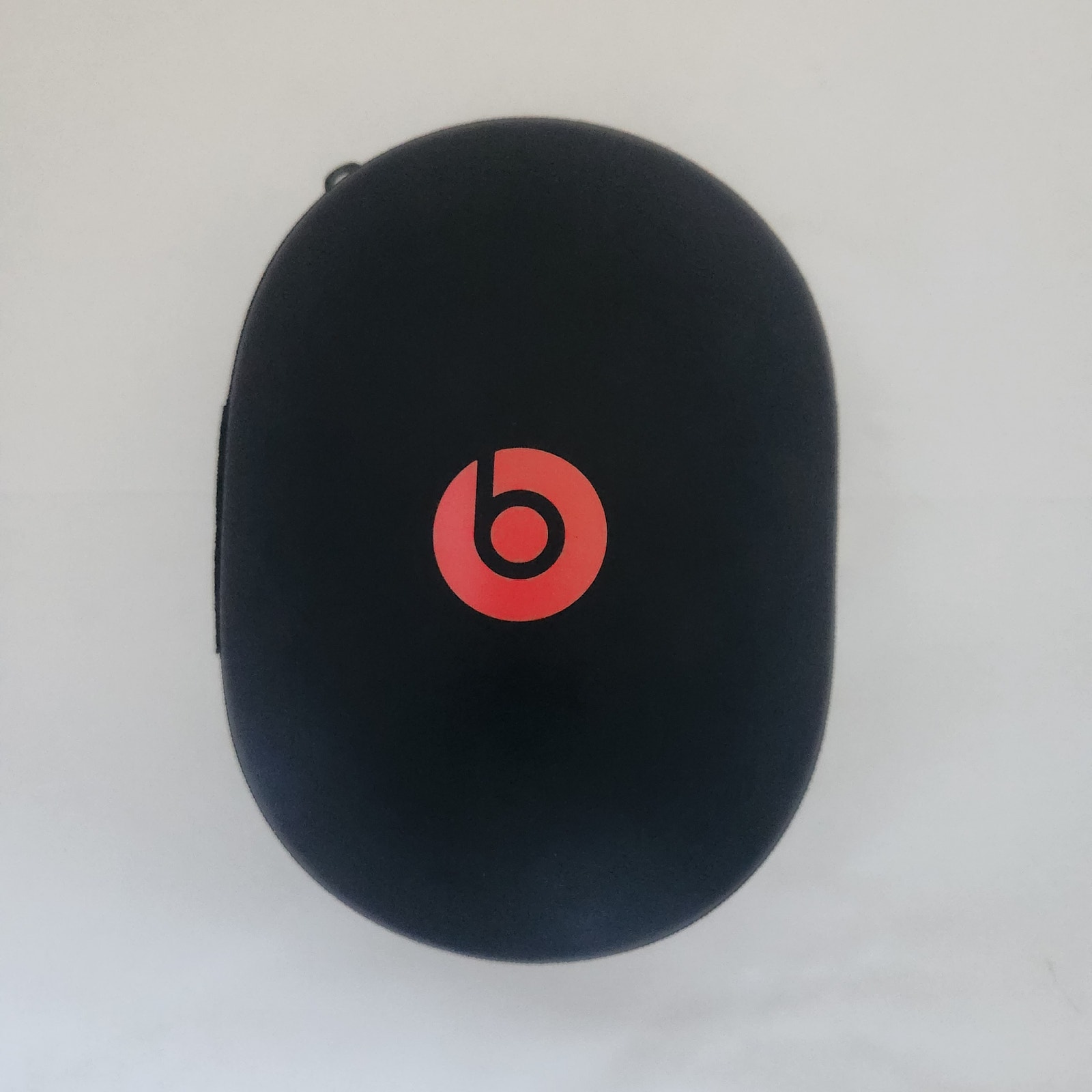Wired beats headphone with case