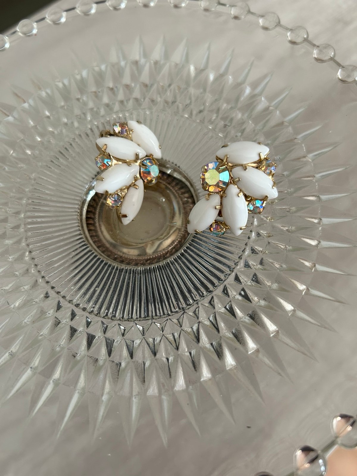 Vintage Milk Glass Clip-On Earrings