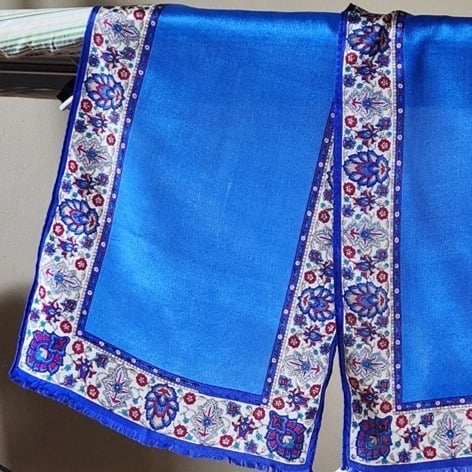 Beautiful Oscar de la Renta Blue/Multi Color Asian Floral Motif Silk Scarf