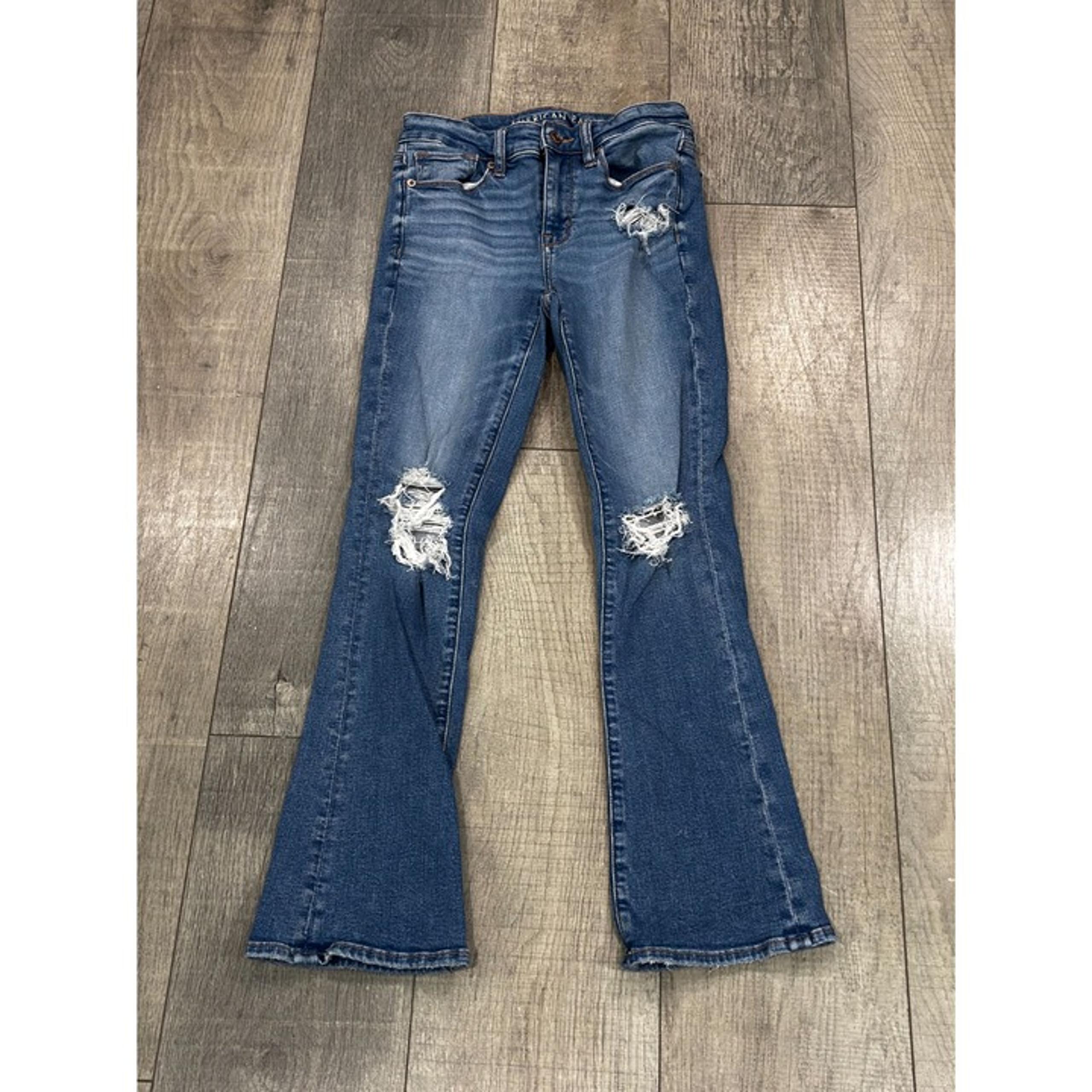 American Eagle Womens Distressed Stretch Flare Jeans Size 2 X-Short Blue Denim