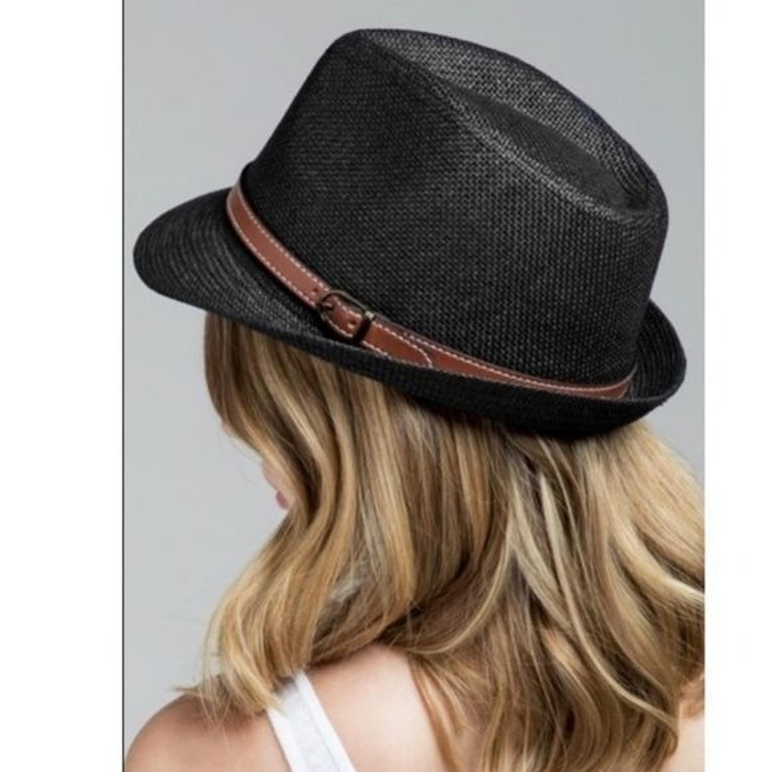 CLASSIC FEDORA BLACK W/FAUX LEATHER BELTED ACCENT-NEW