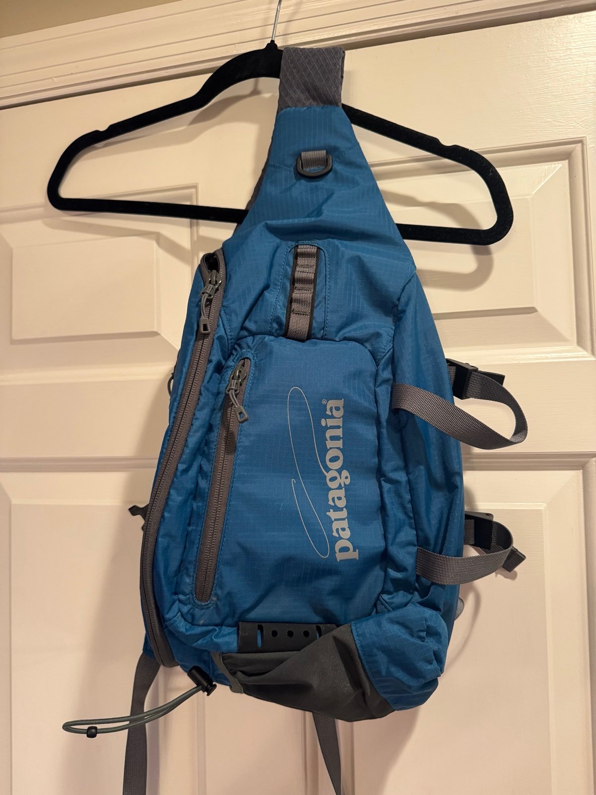 patagonia fly fishing bag/ sling pack