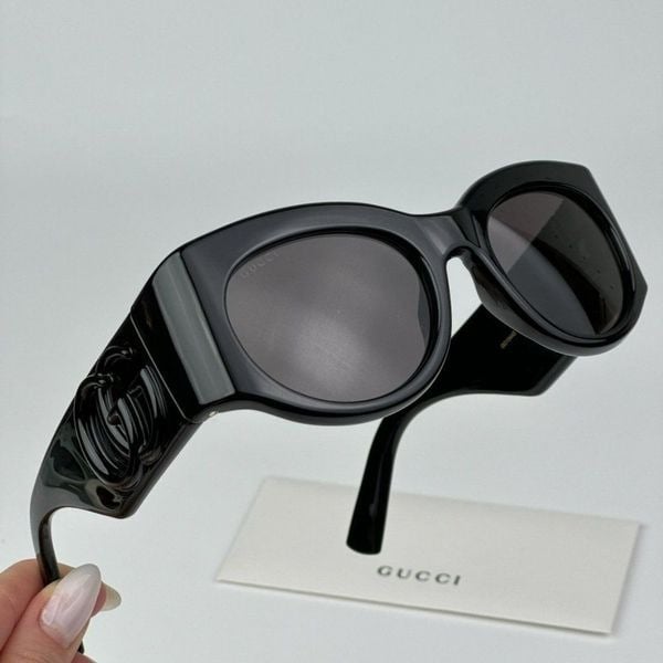 Gucci GG1544S 001 BRAND NEW Sunglasses Black Grey Unisex Oval
