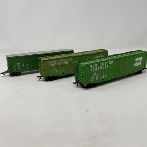 HO Scale Burlington Norther Set of 3 Car Trains