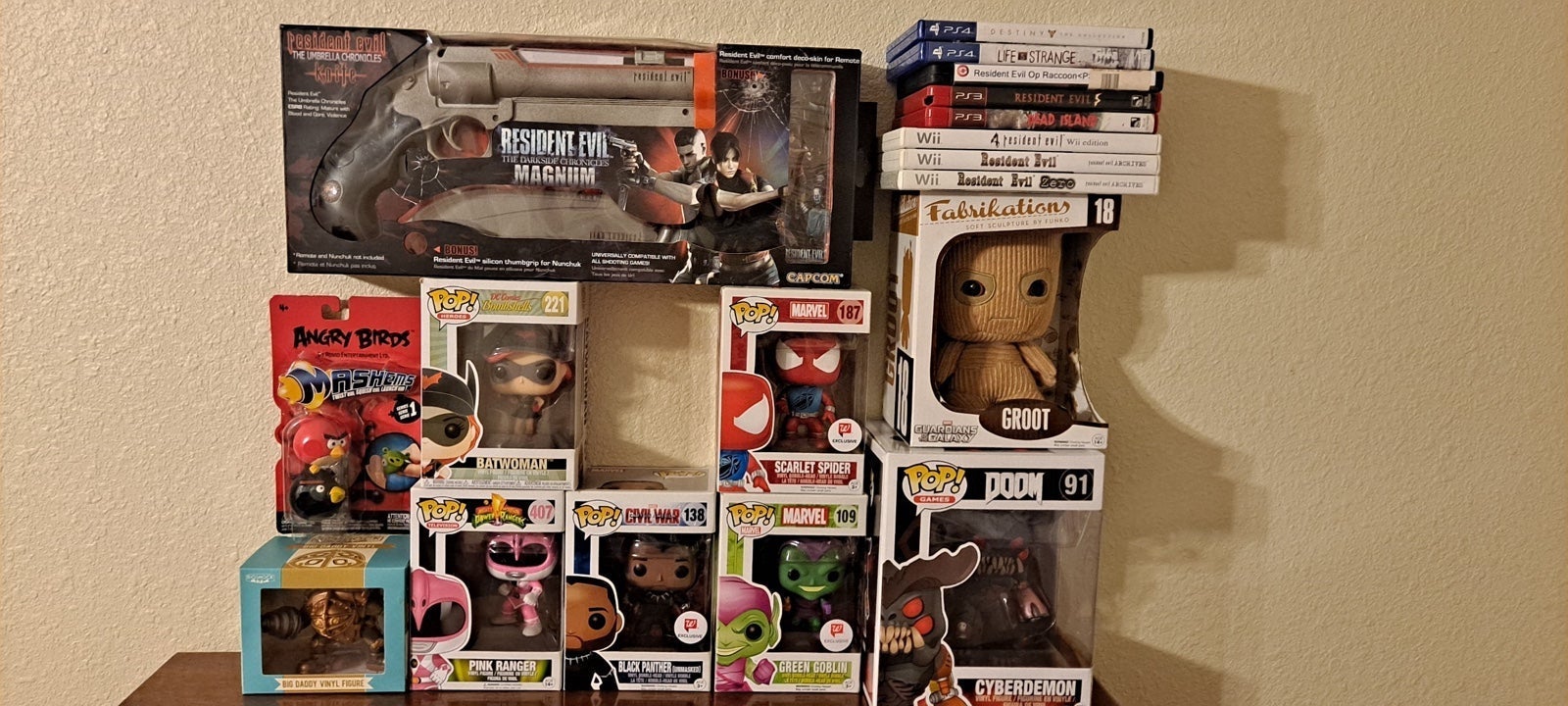 Bundle or Seperste Funko pop and Resident evil
