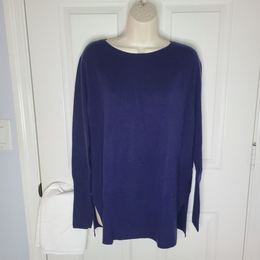 Vince women Boat Neck Sweater Pullover 100% Cashmere Royal Blue size M New