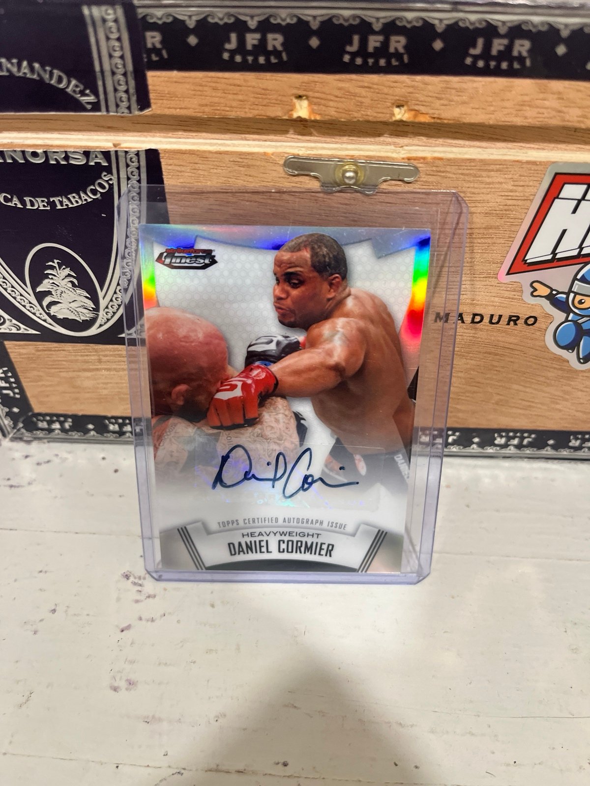 Topps finest Daniel Cormier Refractor Autograph **MiNT ** Rookie UFC