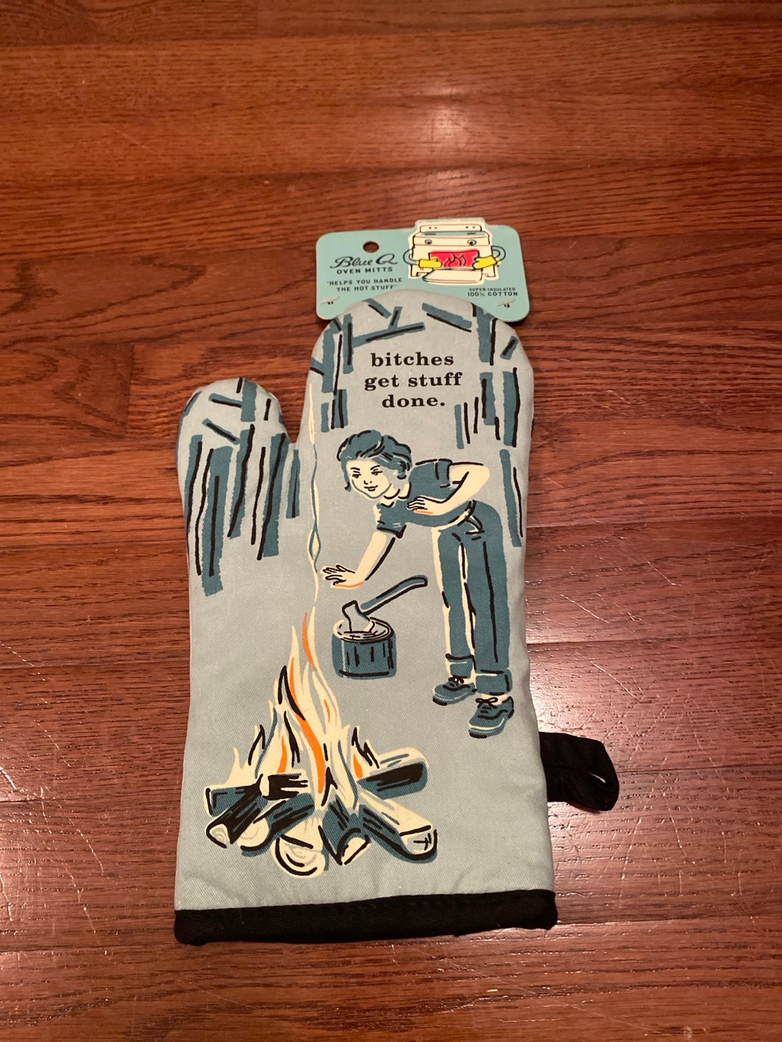 BLUE Q New with Tags Oven Mitt