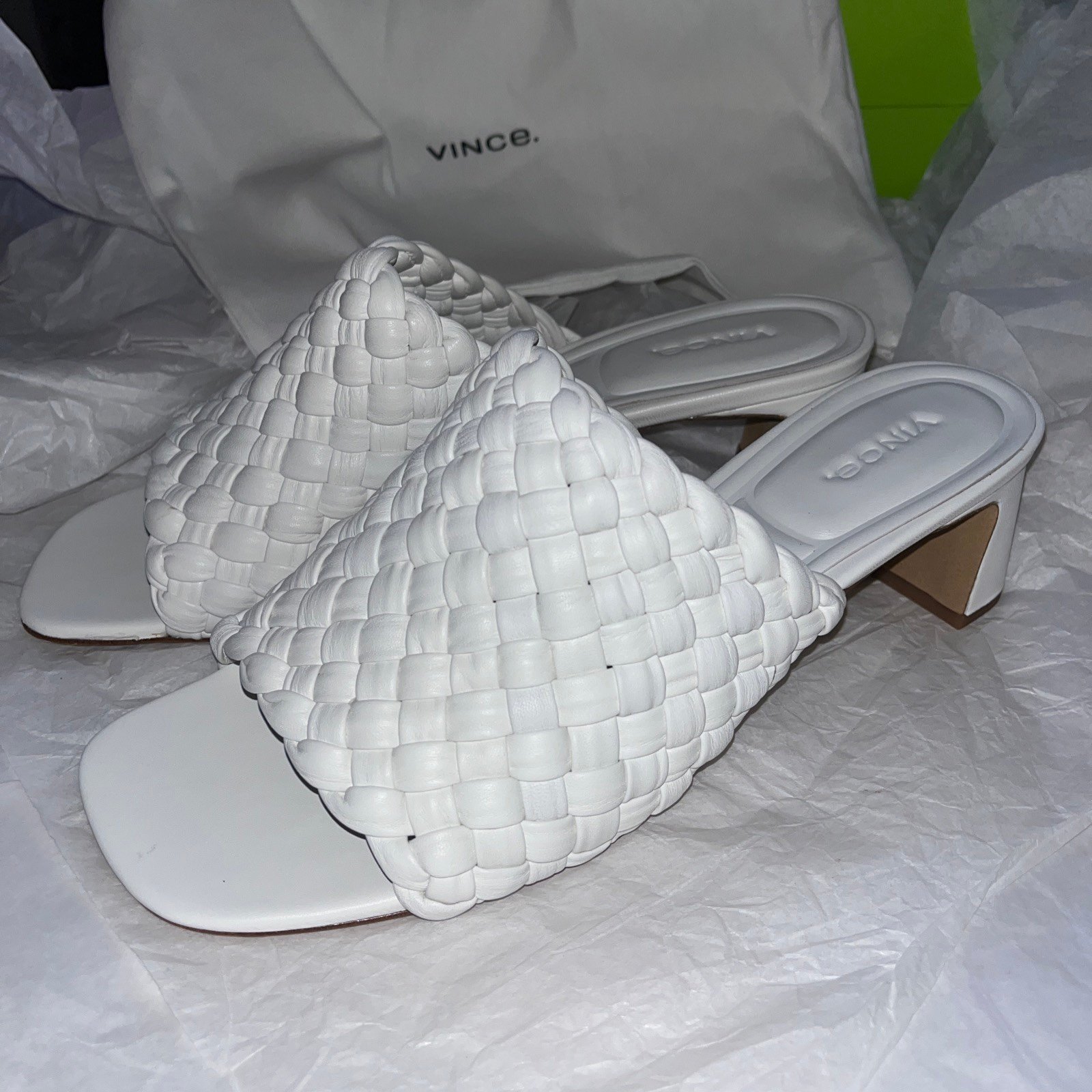 Vince Penley White Leather Slip On Open Toe Heels Sandals Size 11 MSRP 350