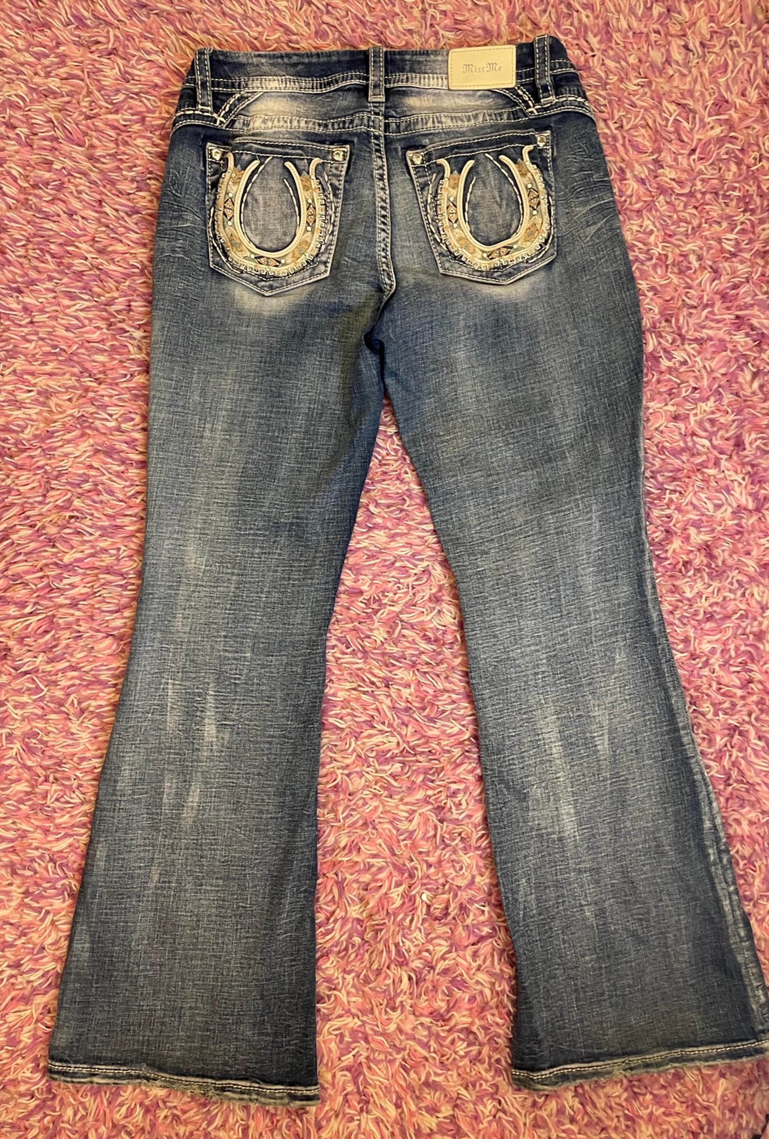 Miss Me Curvy Flare Jeans Size 30 Bedazzled Bootcut Cowgirl Horseshoe 30x32