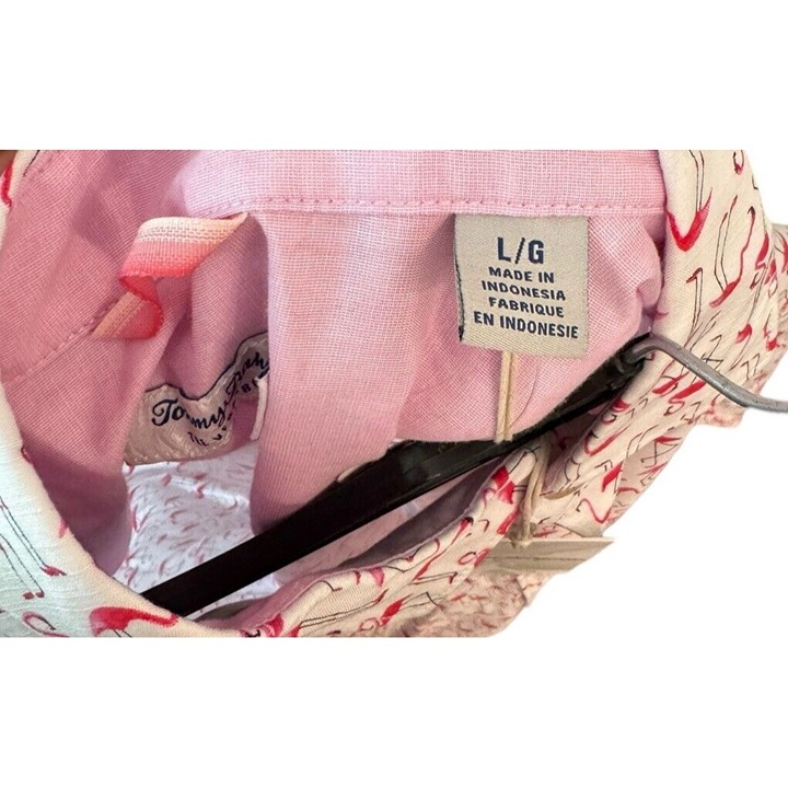 TOMMY BAHAMA Men’s LARGE The Veracruz Cay Flamingo Geo- White NWT $118 - detail