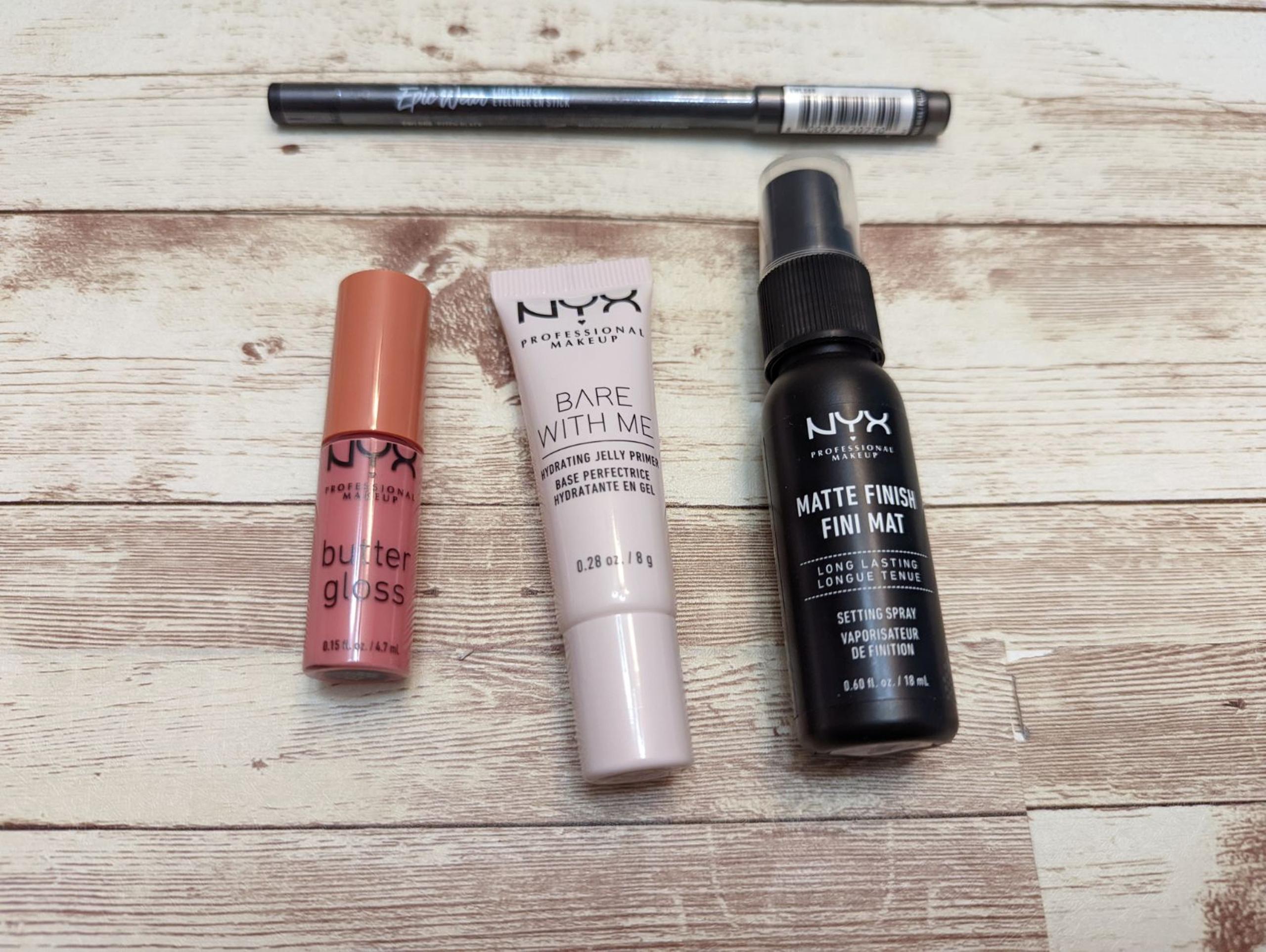 4 pc Nyx makeup bundle