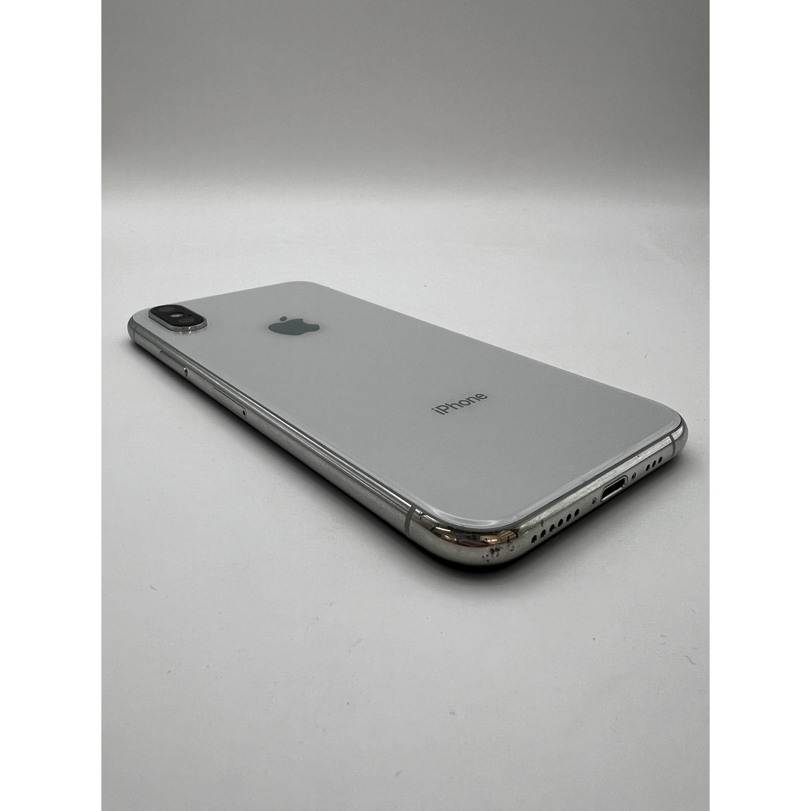 Apple iPhone X 256 GB in Silver for Unlocked
