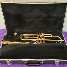 BACH TR300 Intermediate Trumpet with Bach 7C mouthpiece + Hard Case Great Sound!