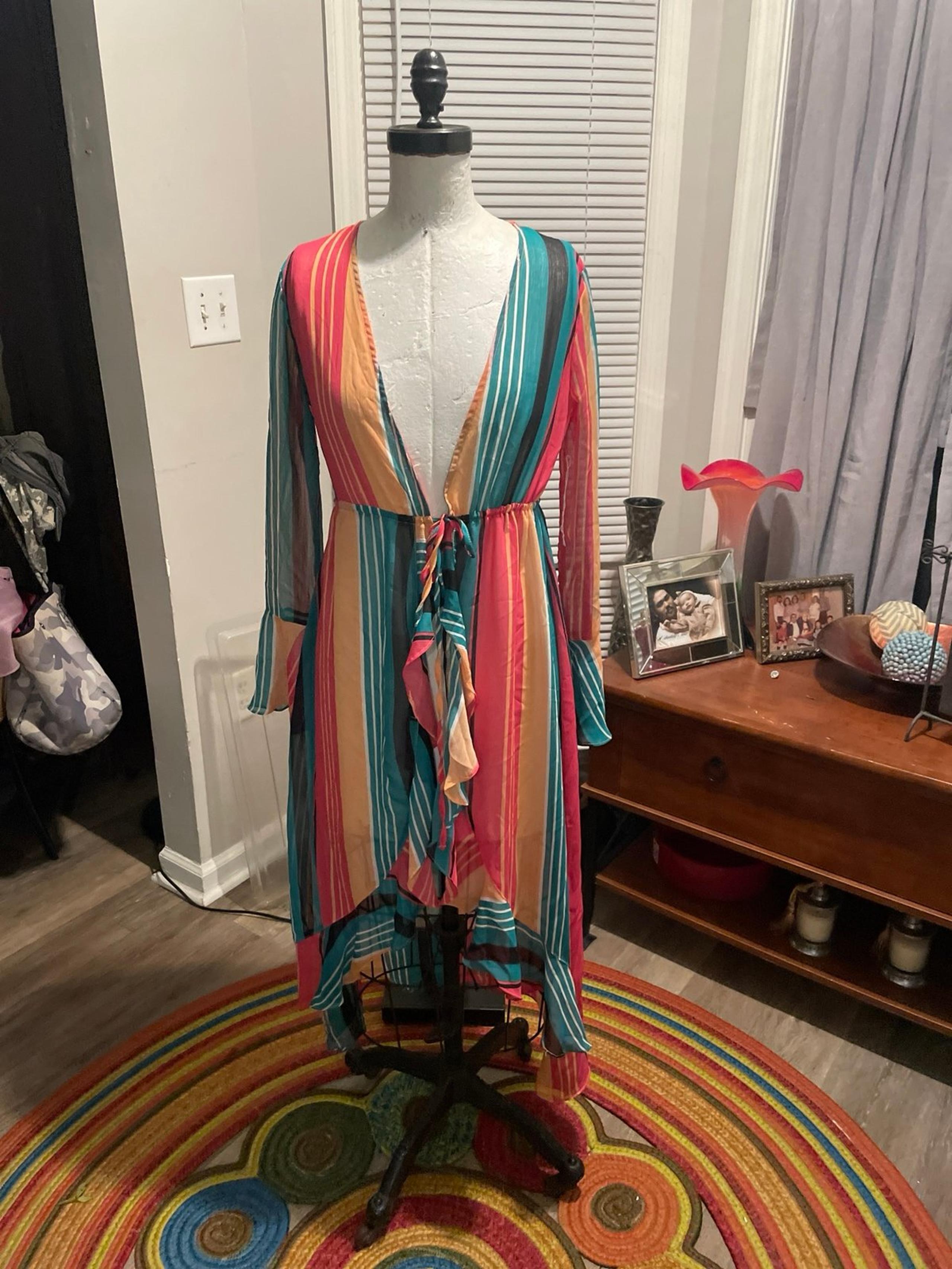 No Bounderis swimsuit cover up, Size S.