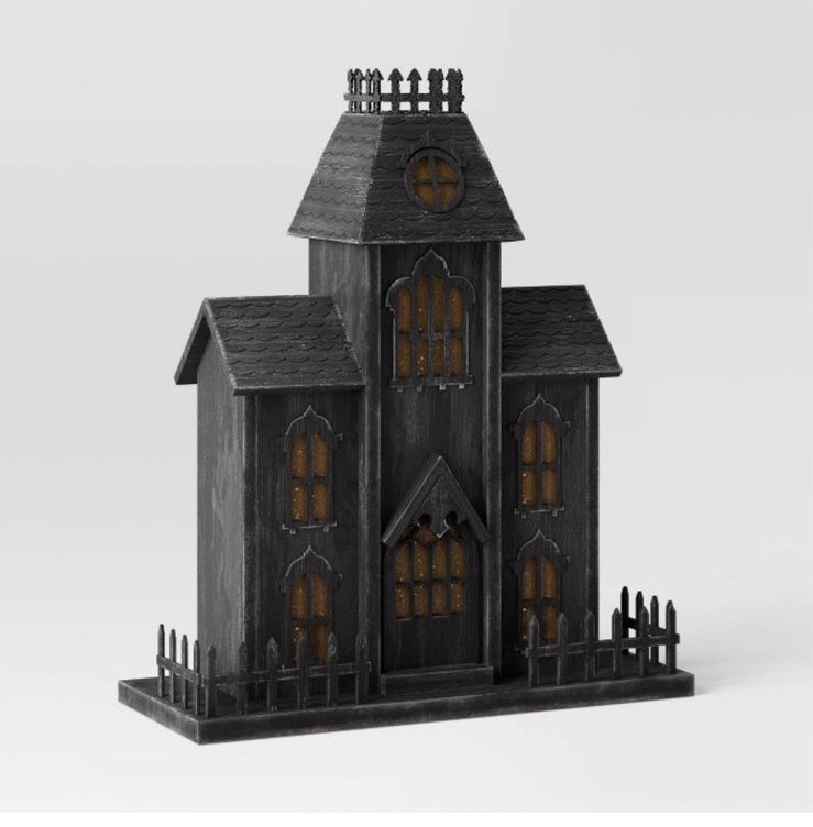Threshold Light shops Up Haunted House