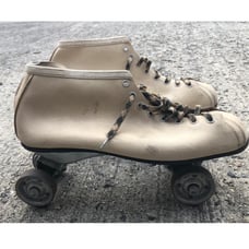 Vintage 4 Wheel Roller-skates I Don’t Know Size-Measures 10.5” front to back