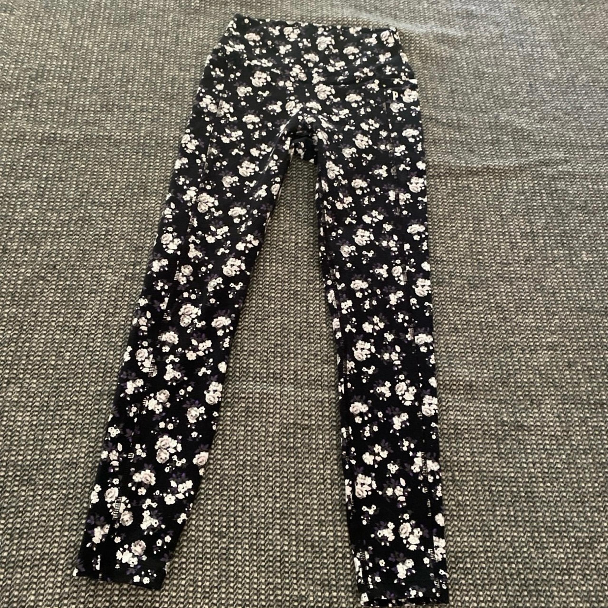 Victoria’s Secret PINK Leggings