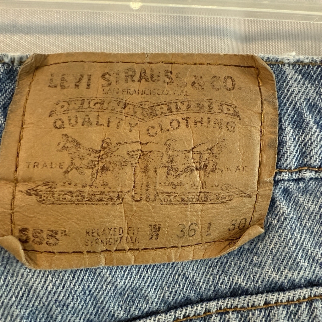 Vintage Levis 555 Mens Jeans 36x30 Orange Tab Light Wash Denim Relaxed USA *desc
