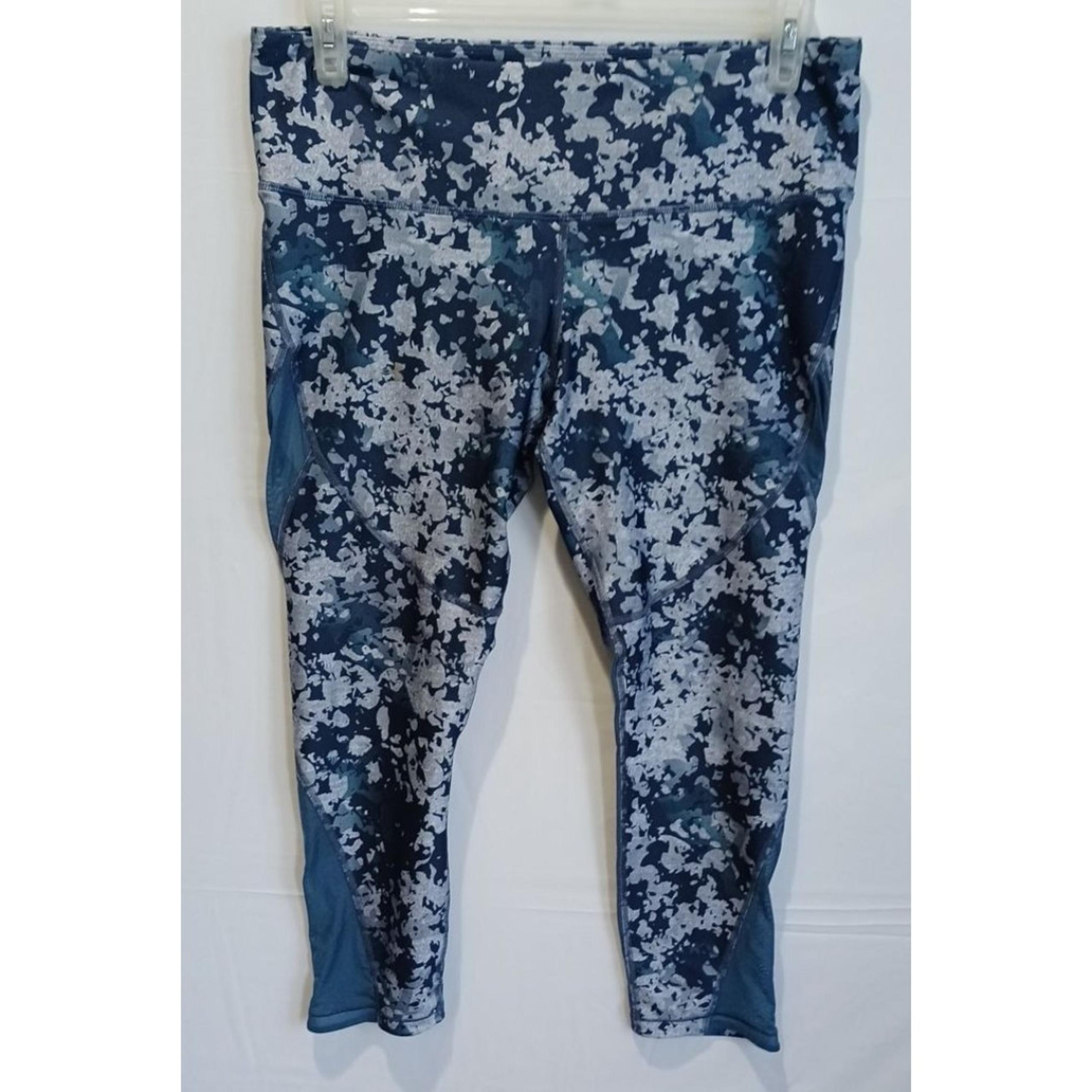 Under Armor Compression Capri Length Leggings Heat Gear XL Dark Teal Camo