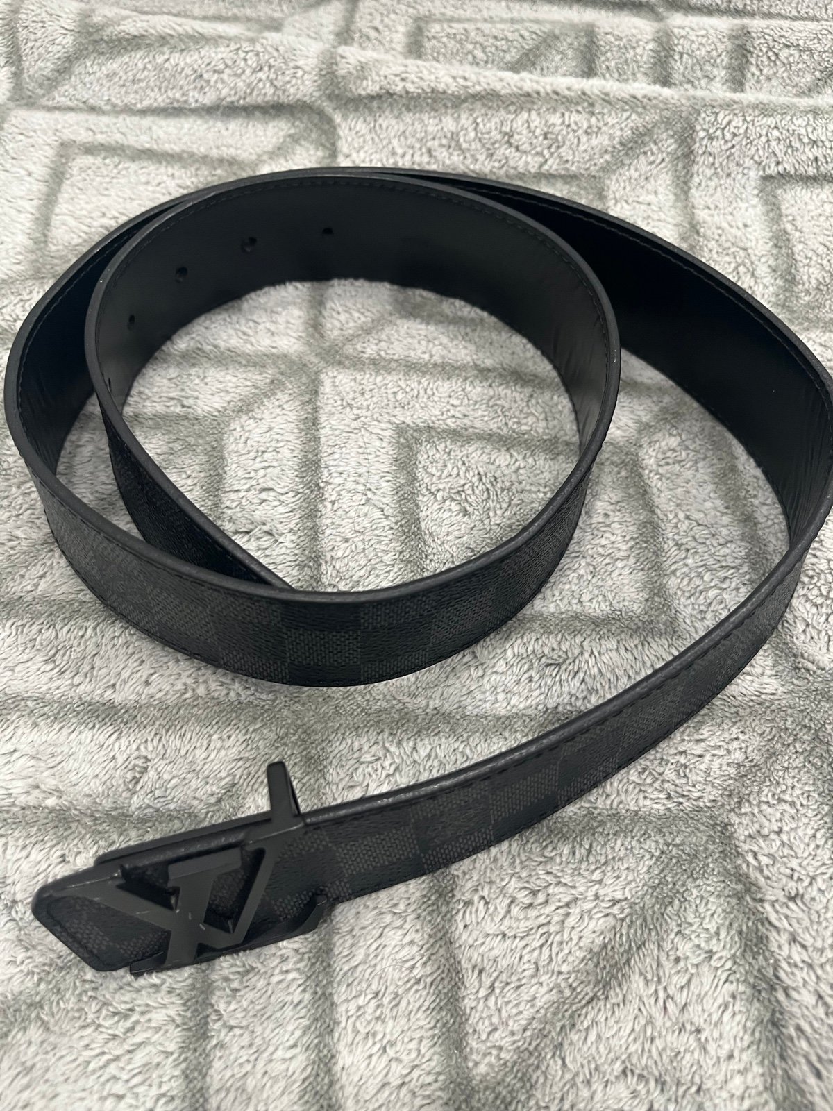 Black Mens Louis Vutton Belt (Used)