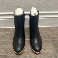 New JCrew Black Ankle Boots Chelsea Boots Size 6