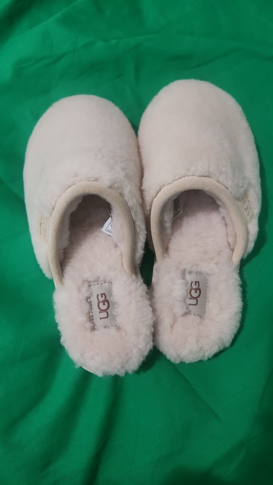 Women's UGG Fluffette Slippers Size 7