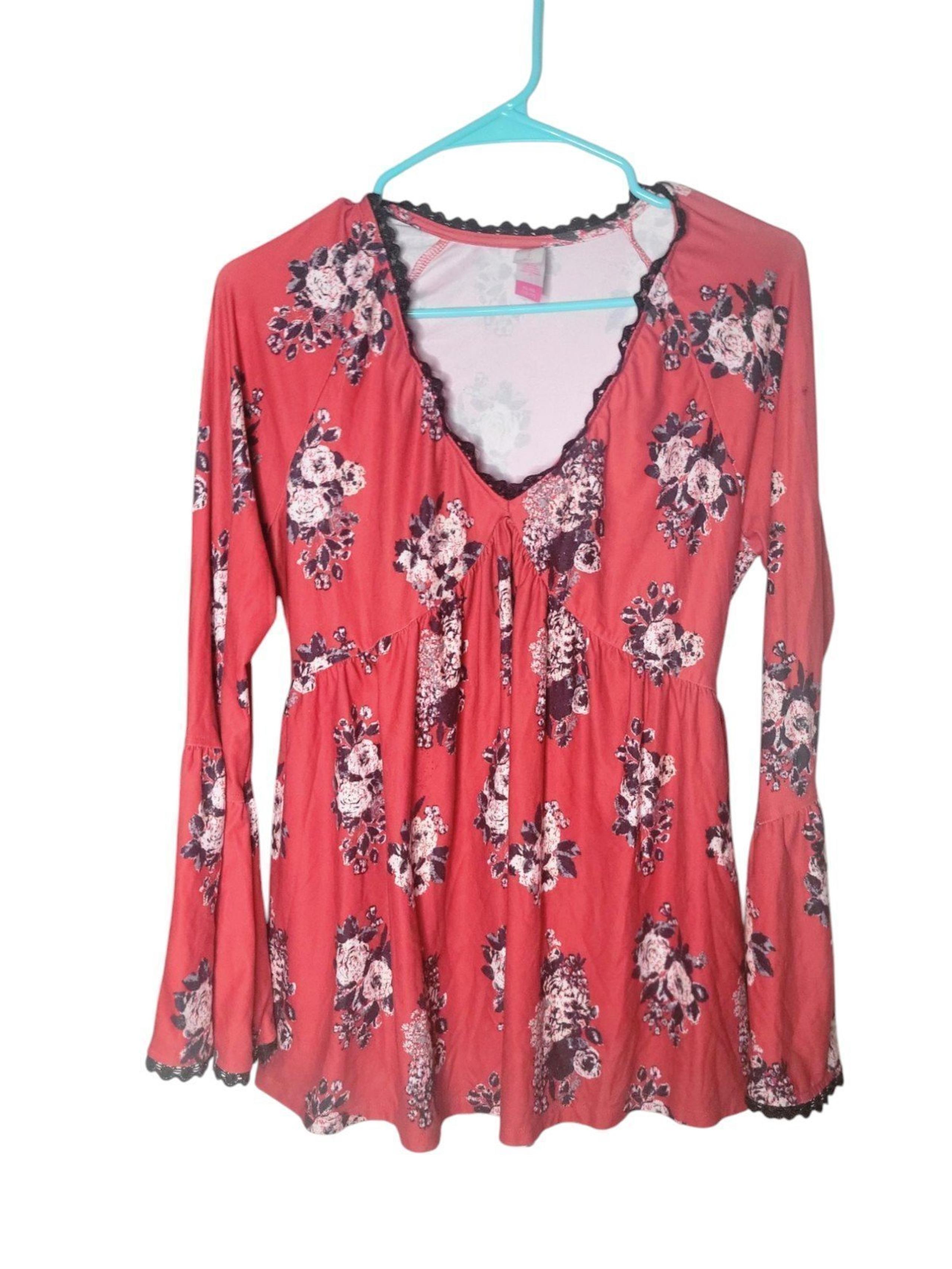 Junior's red floral lace trim ruffled long sleeve tunic