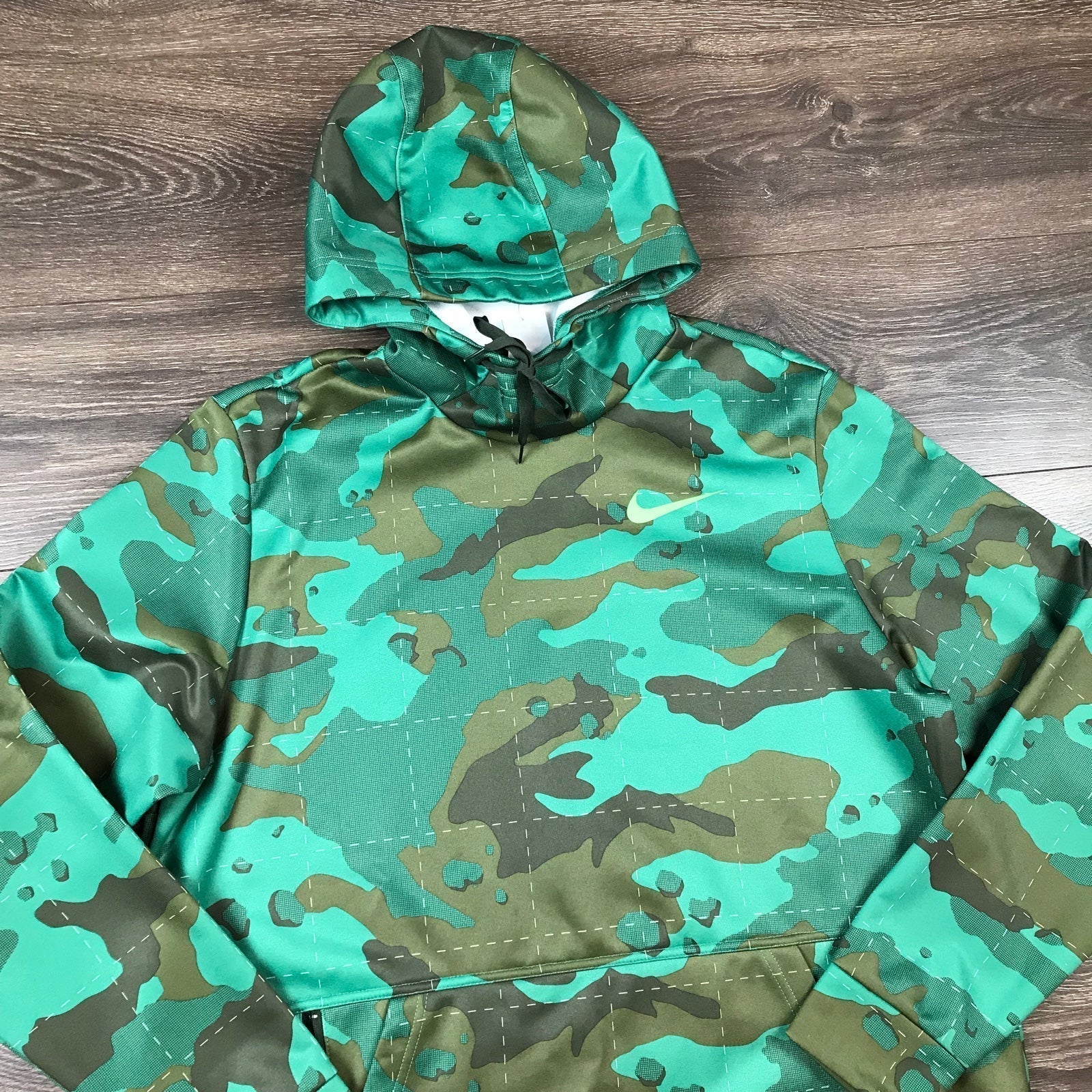Nike Training Therma Camo Print Hoodie In Green Men’s Size Large - DD1757-350