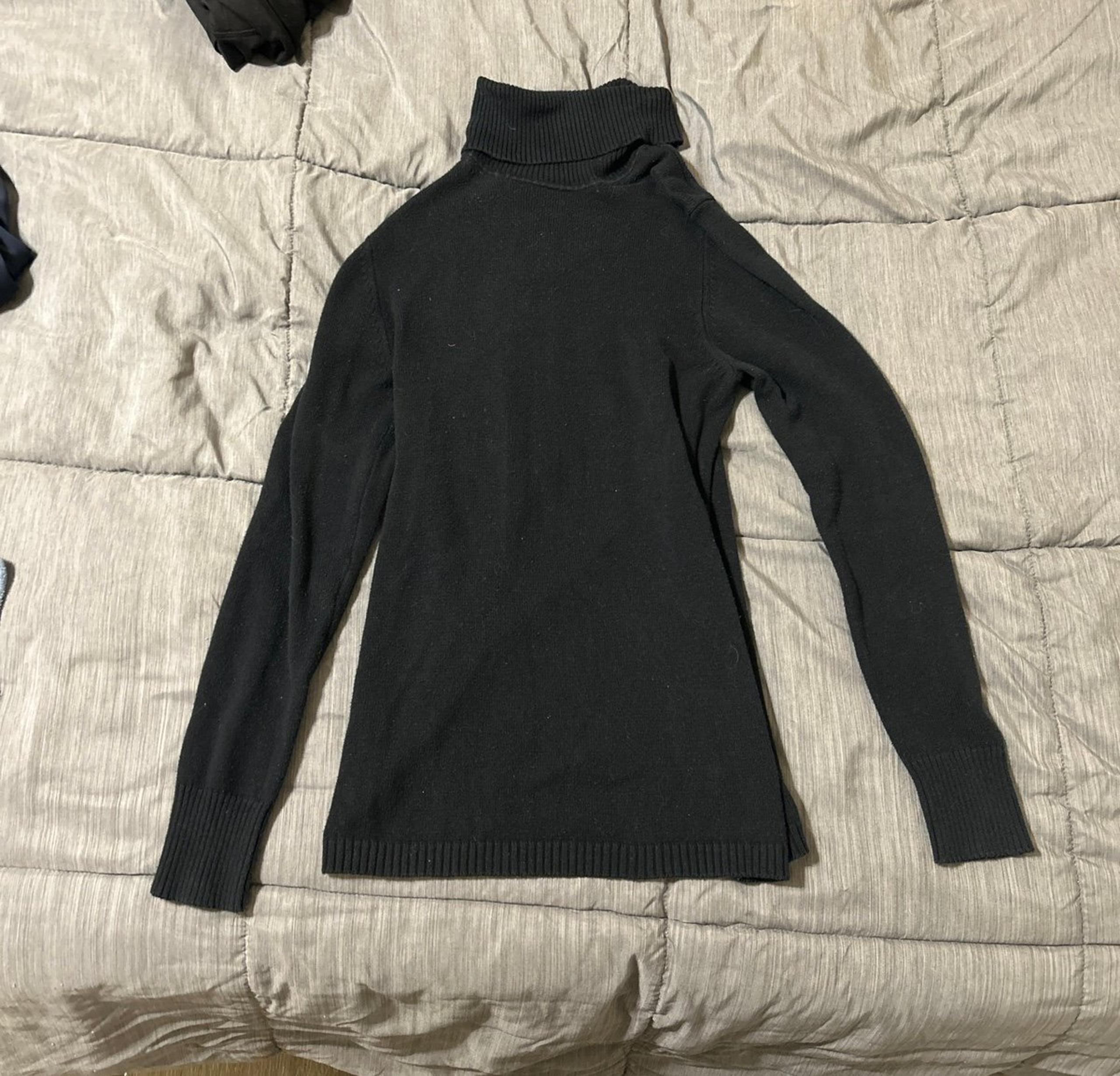 Gap women’s Turtleneck sweater