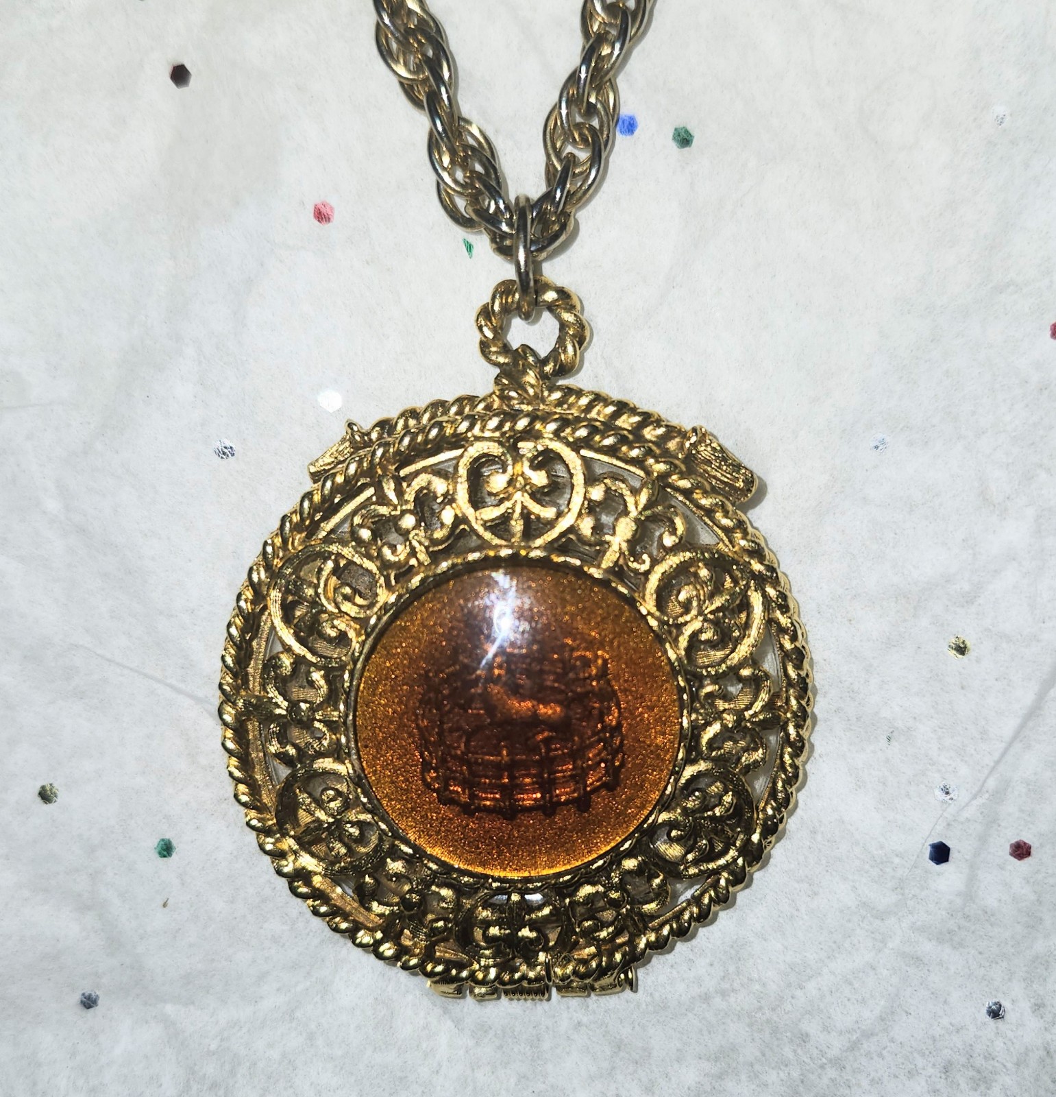 Rare Vtg 1960s Amber Corday Unicorn In Captivity Perfume Pomander Necklace