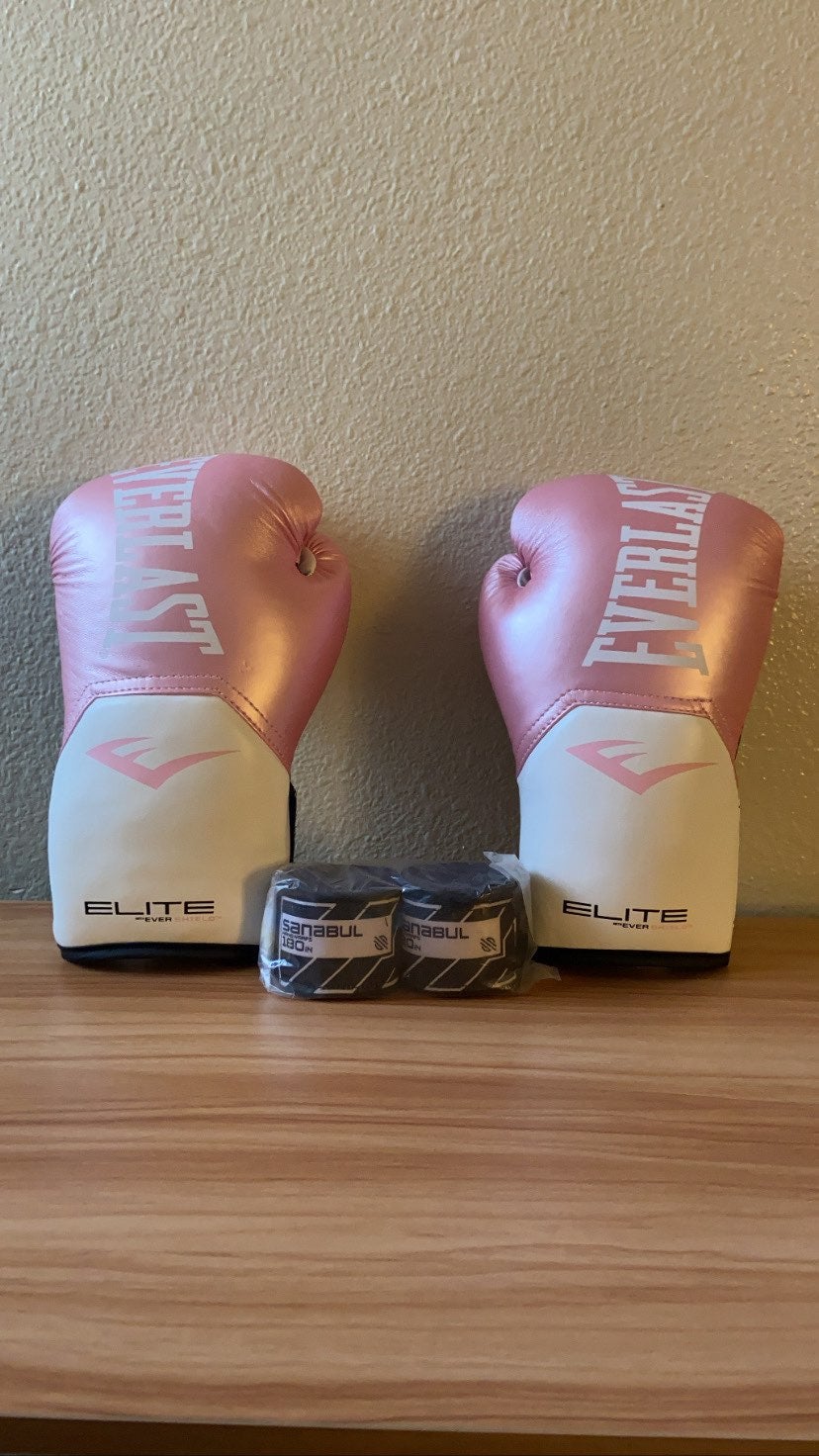 Everlast Pro Style Elite Boxing Gloves