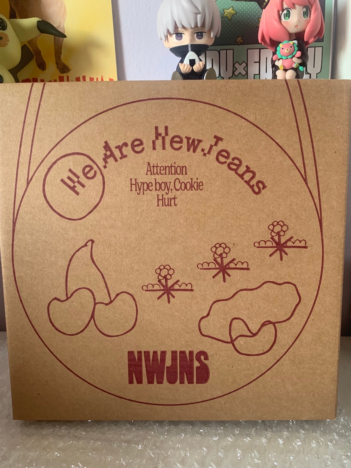 SEALED Newjeans 1st EP album - bag version (red ver.)
