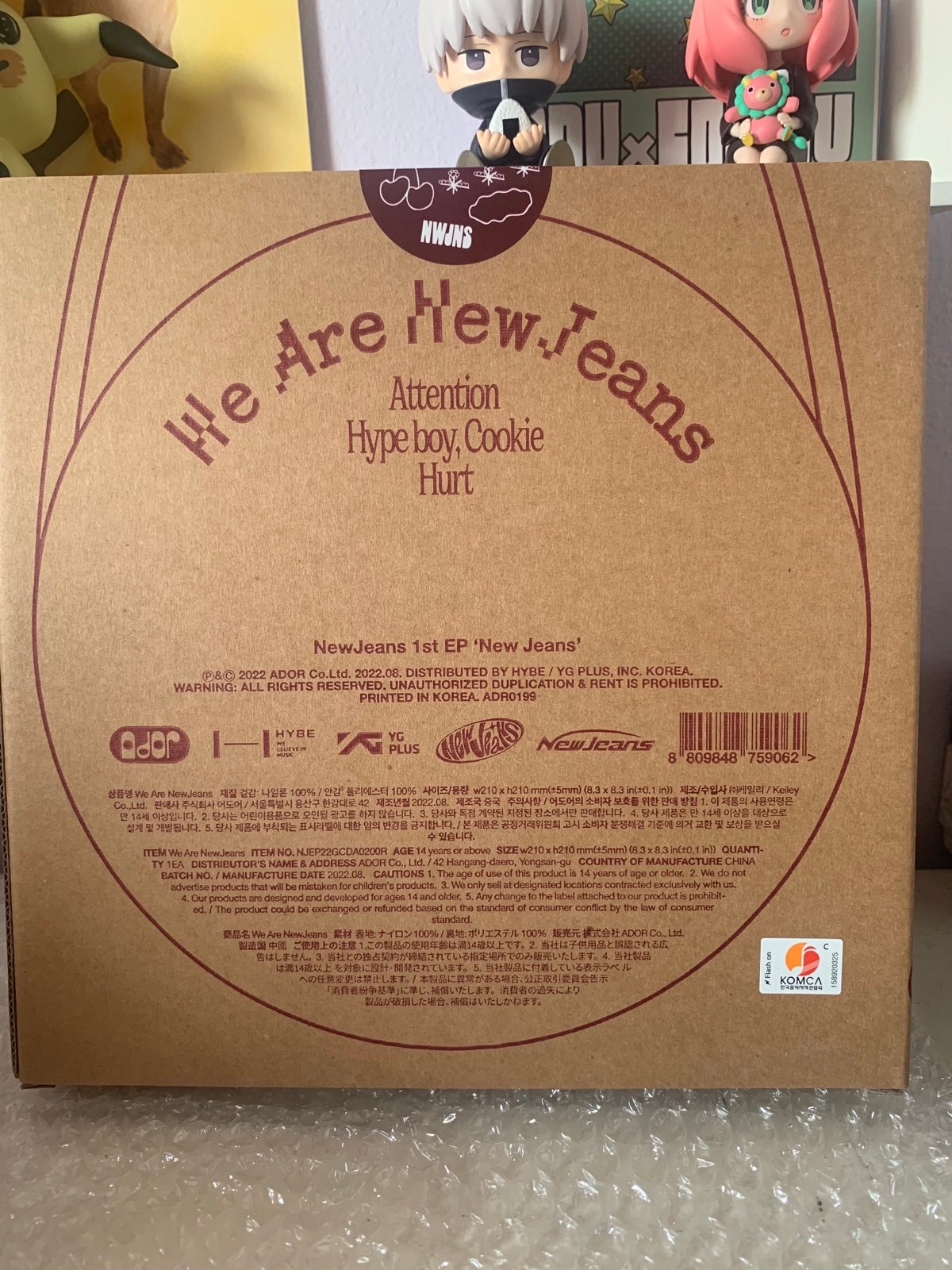 SEALED Newjeans 1st EP album - bag version (red ver.)