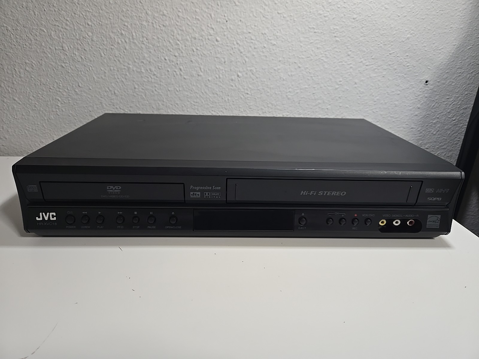 JVC HR-XVC18 VCR DVD Combo 4-Head HiFi Stereo VHS Recorder Tested Works
