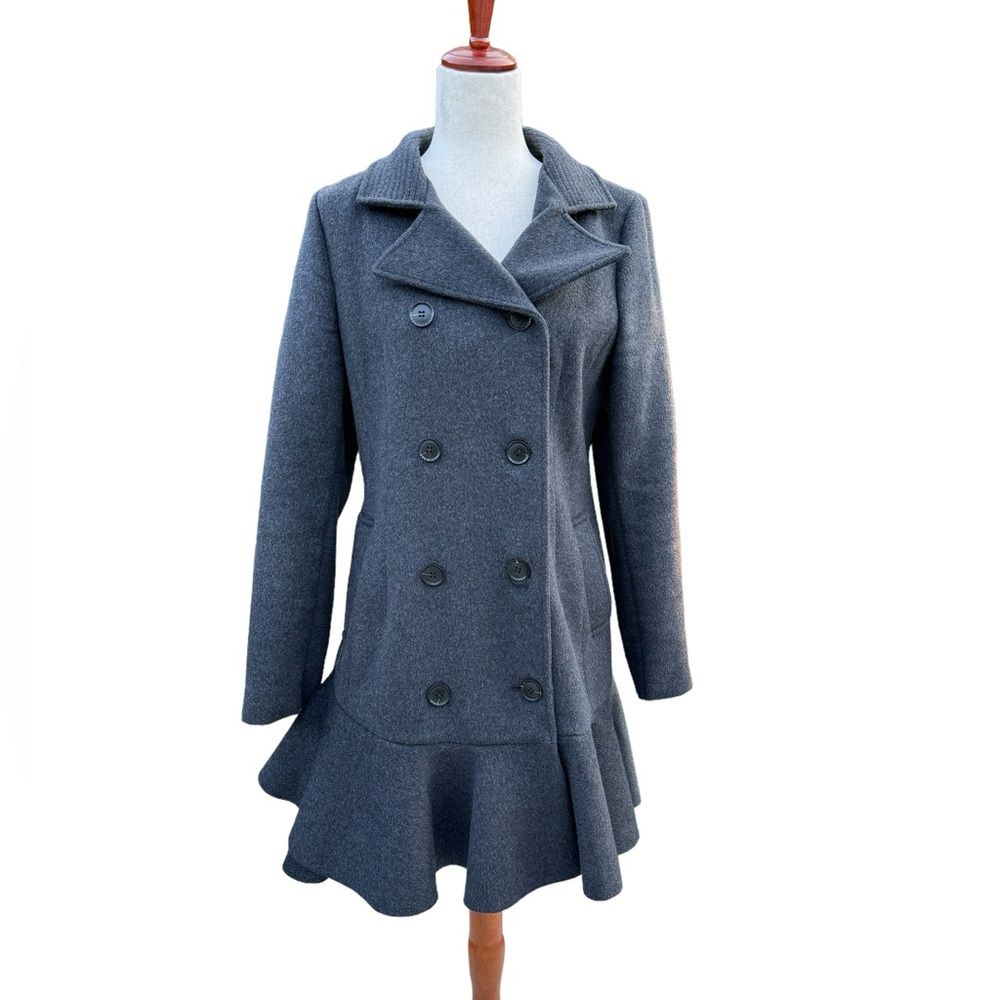BCBGMAXAZRIA Women's Gray Pea Coat Size Medium.