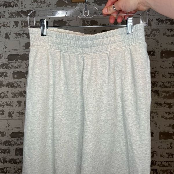 American Eagle | women gray sweat pants