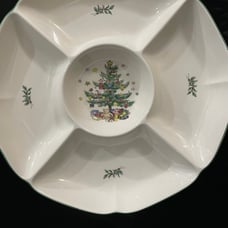Nikko HAPPY HOLIDAYS Christmas Tree 13 Round Hors d'Oeuvre Tray in Box