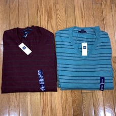 New Men's V-Neck GAP Sweaters