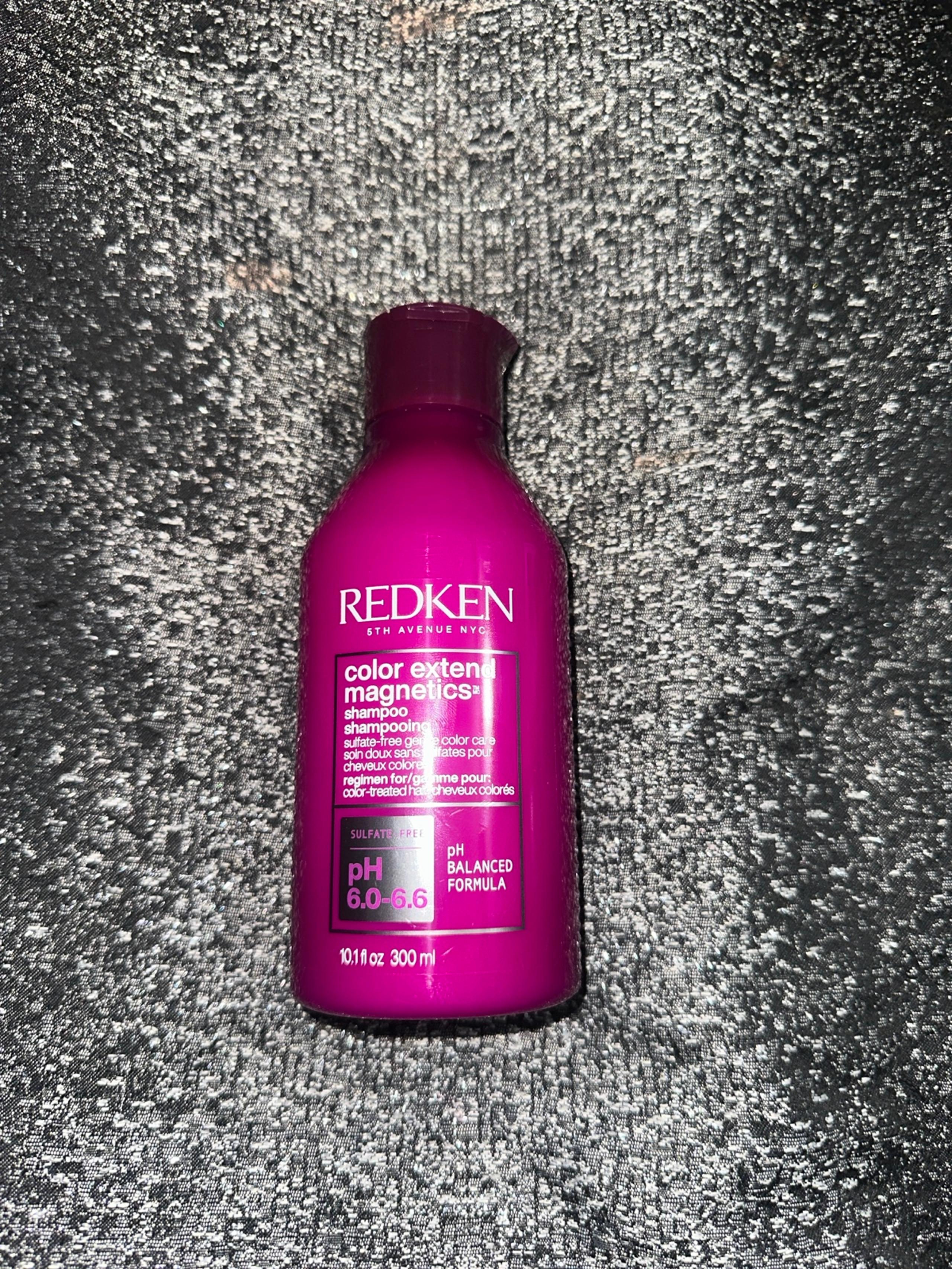 Redken Color Extend Magnetics Sulfate-Free Shampoo