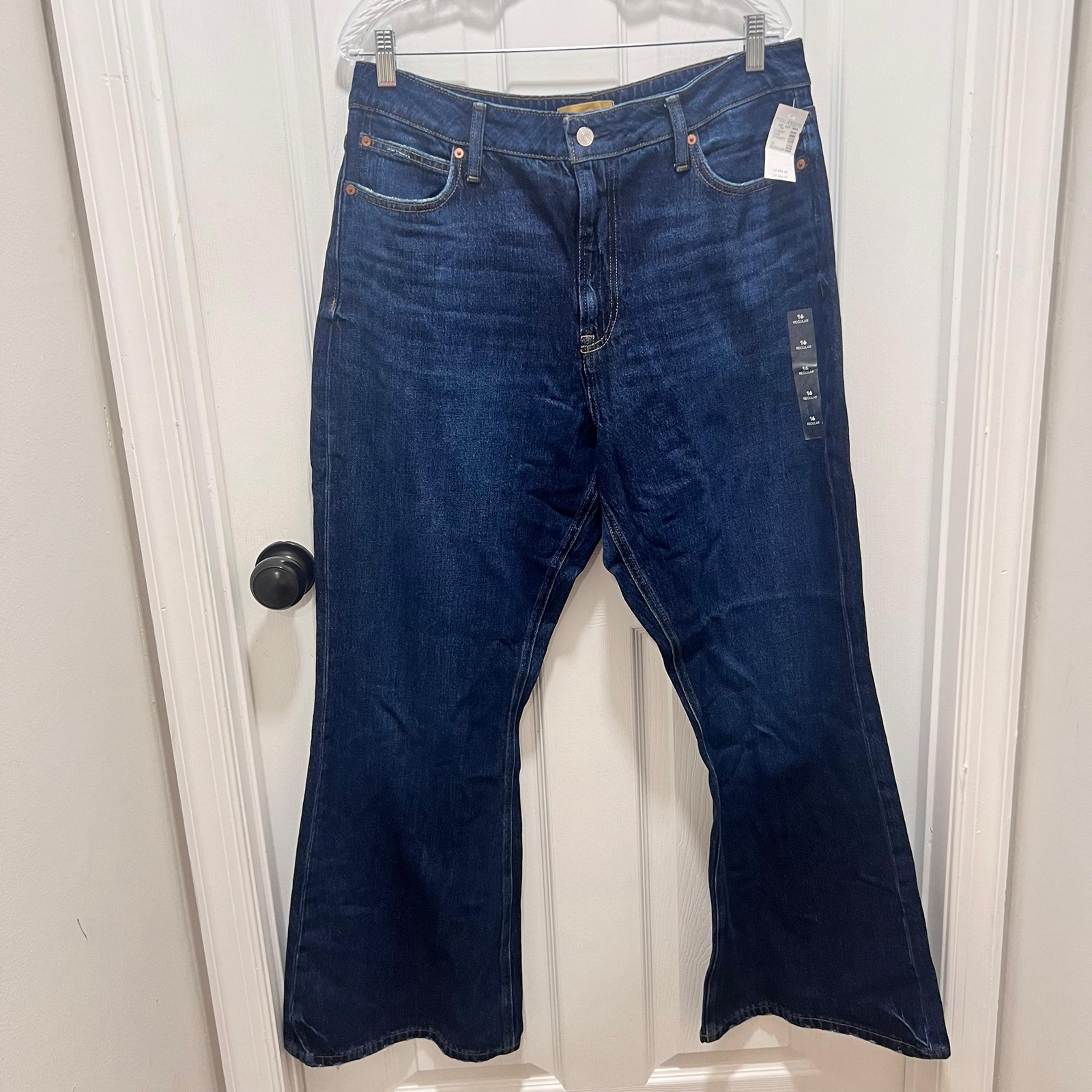 Maurices Women’s Denim Curvy Fit High Rise 90’s Flare Jeans size 16 NW