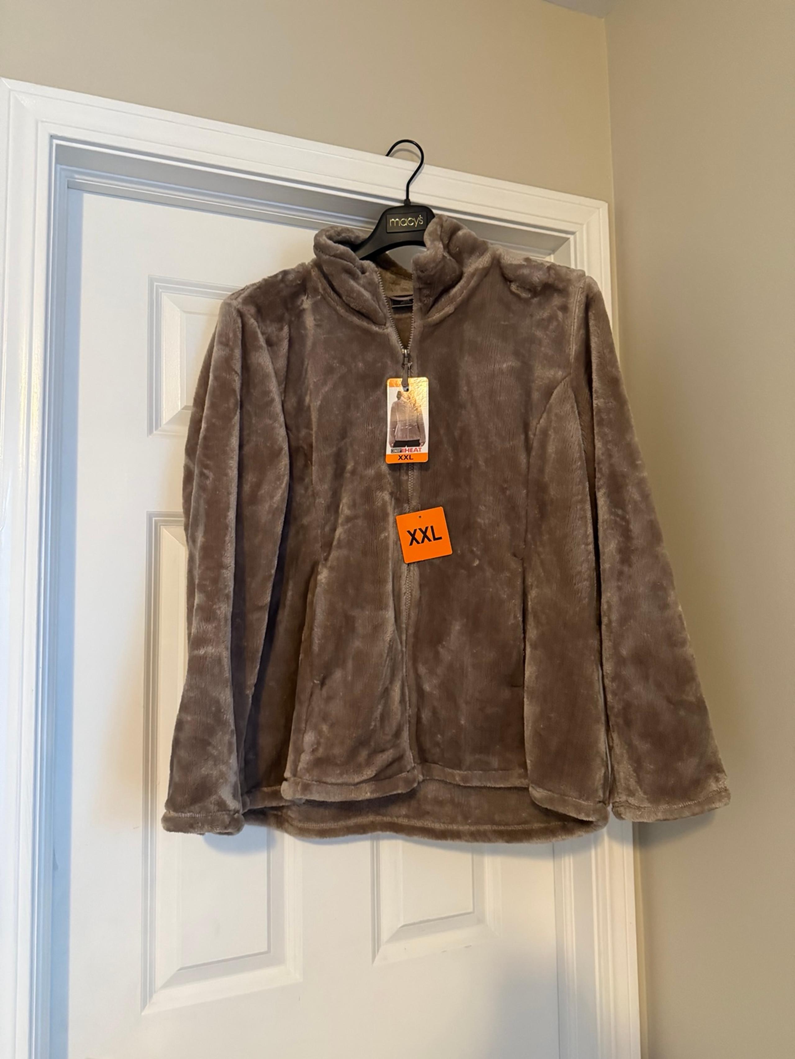 NWT Furry Zip Up Jacket Size XXL