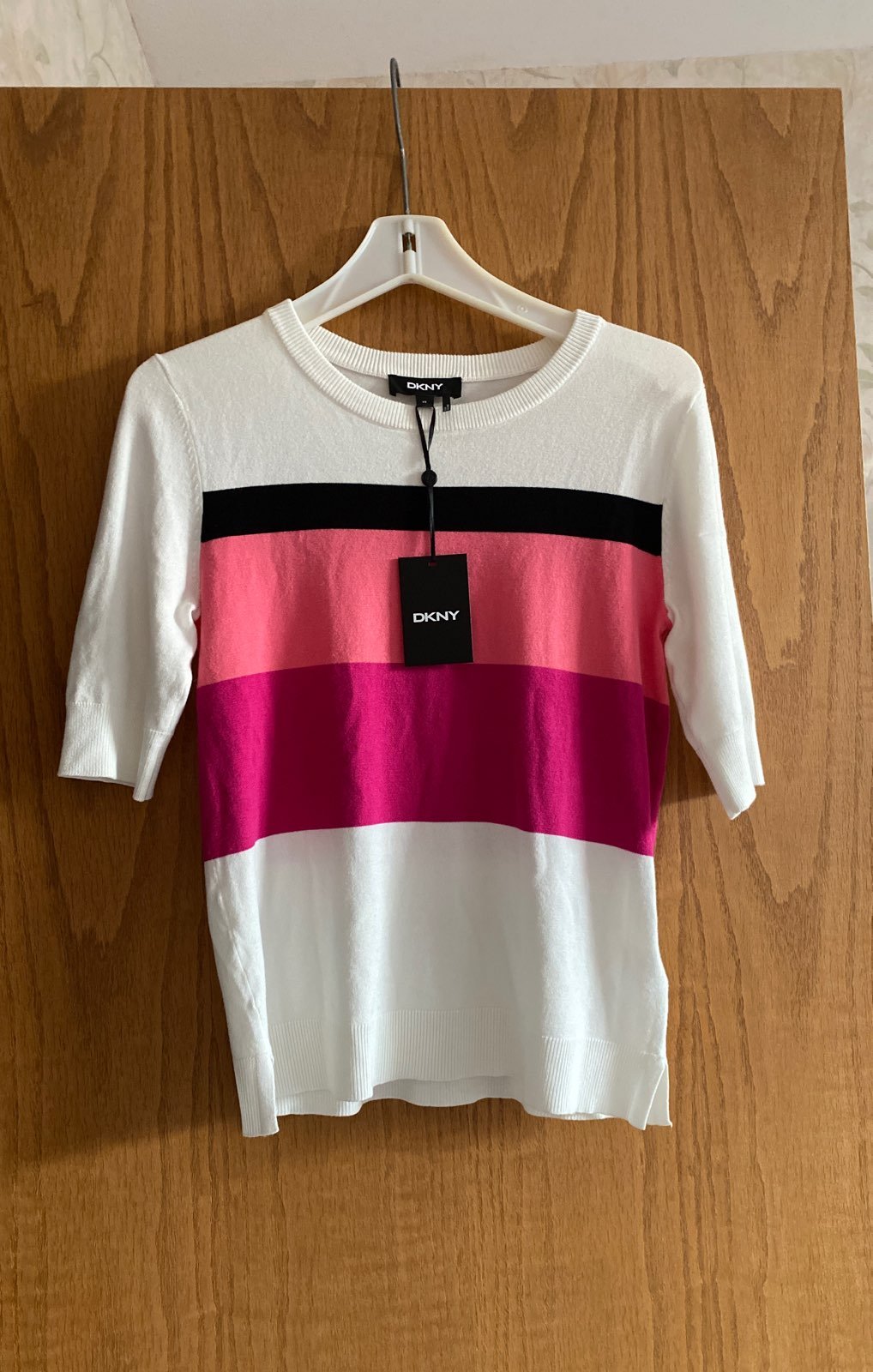 DKNY soft material new top!