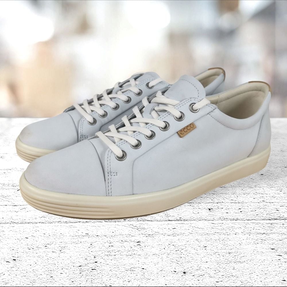 ECCO SOFT WOMEN'S GREY NUBUCK LACE UP SNEAKER SIZE 11