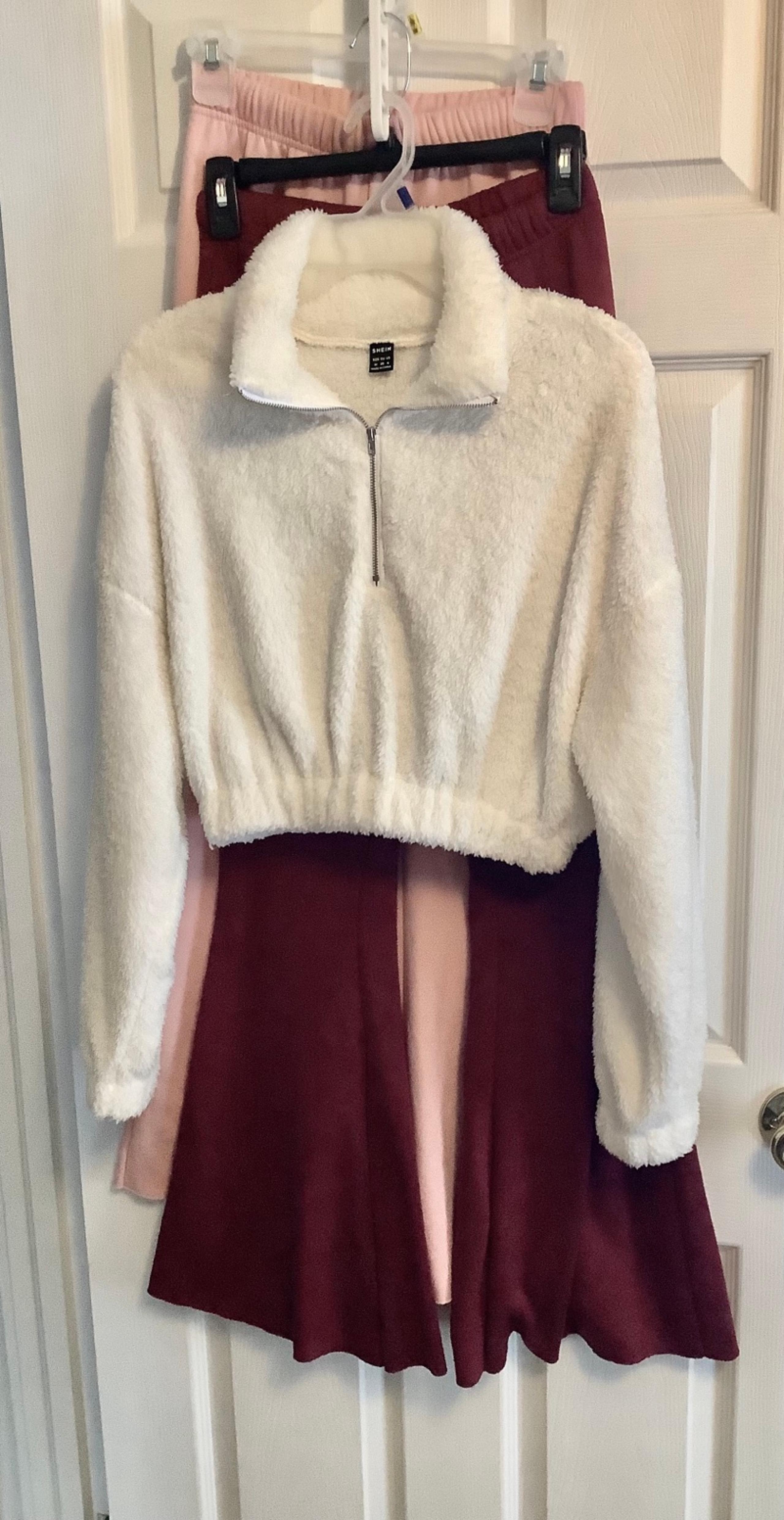Womens Set 2 Pull On Pants And Crop Plush Jacket/Top Off White Pink Sz. Small
