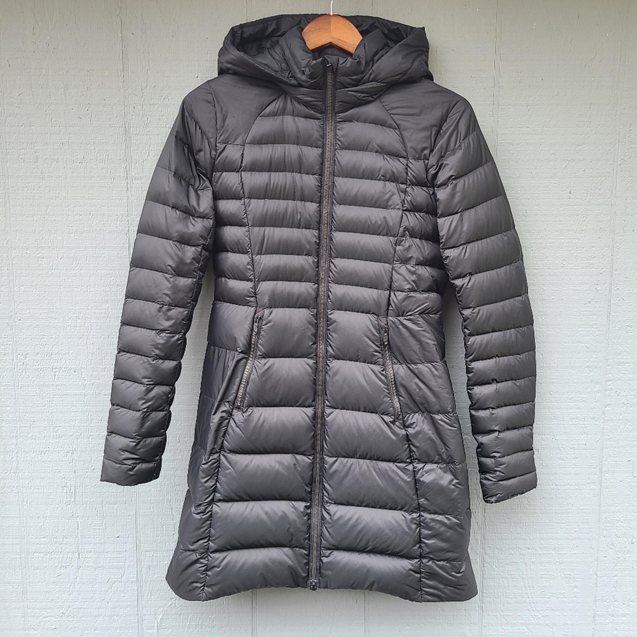 Lululemon Brave the Cold Down Jacket Coat Size 4 Black Puffer Hooded