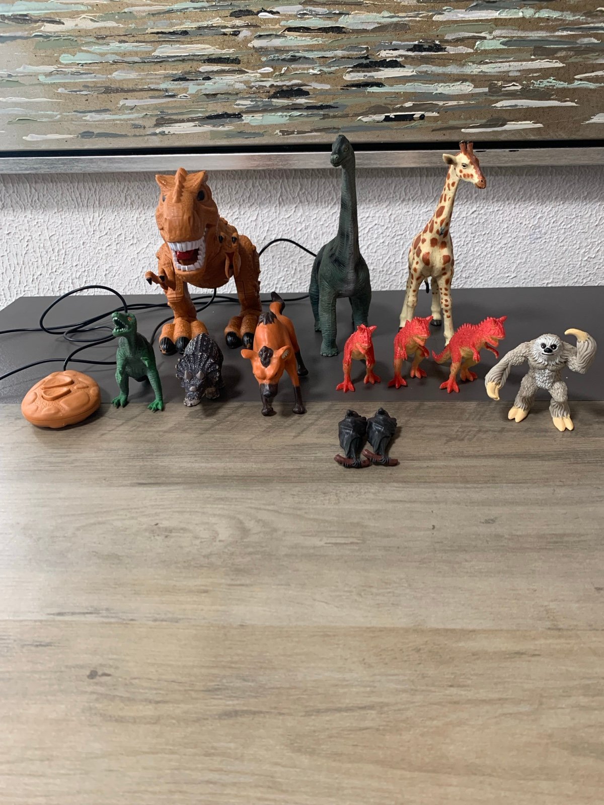 Vintage 90s-00 Historic Playset Figures Dinosaurs, Men, Animals Lot of 12