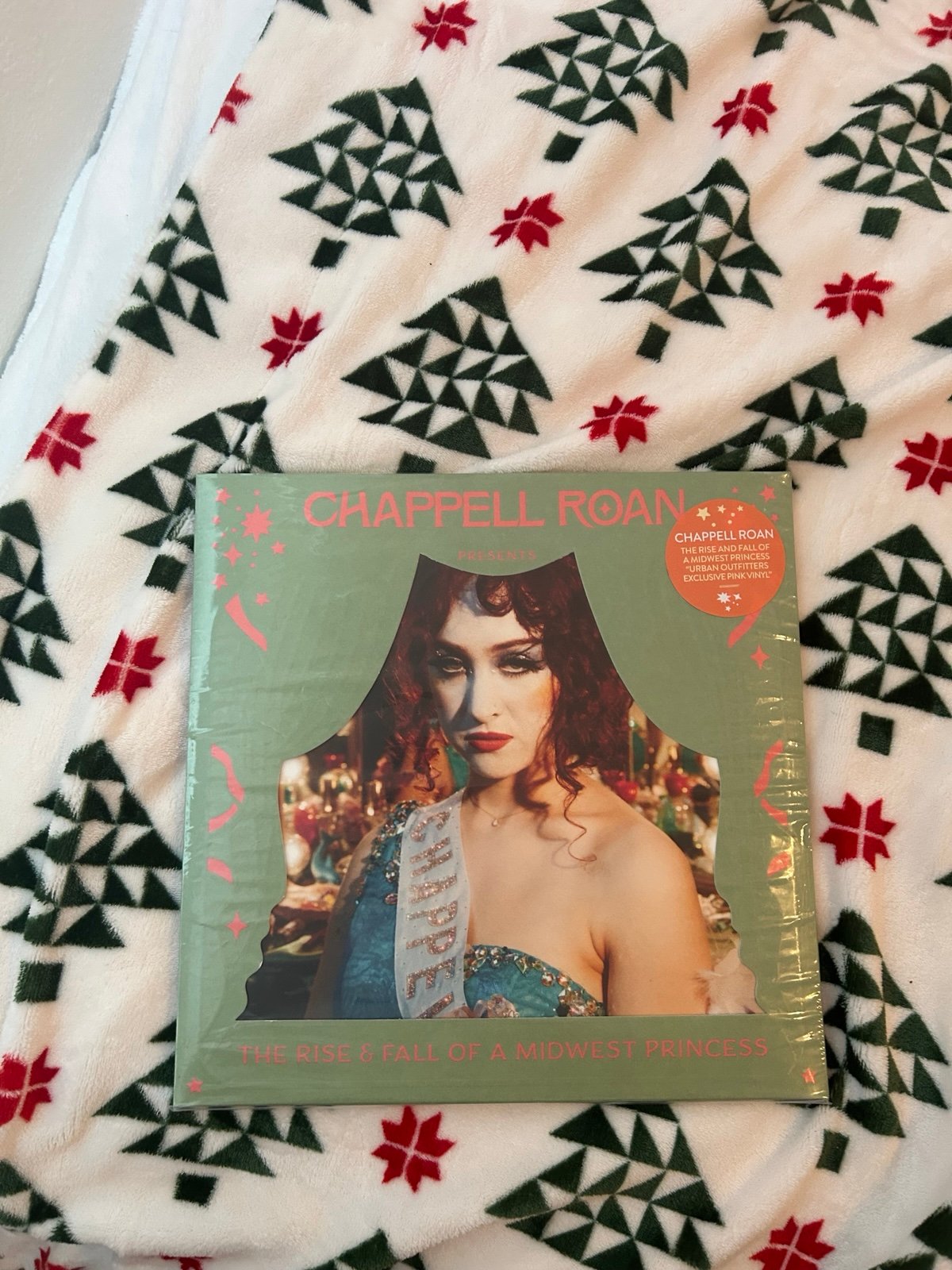 pink chappell roan UO vinyl