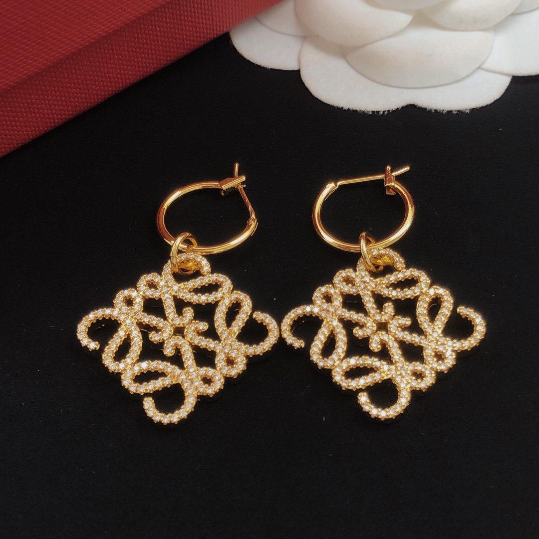 women Earrings
